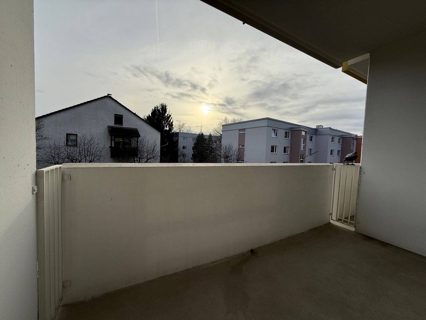 MAIER – Gestaltungspotential: Appartement mit Südbalkon und TG! – 80809 München – Vorschaubild 4