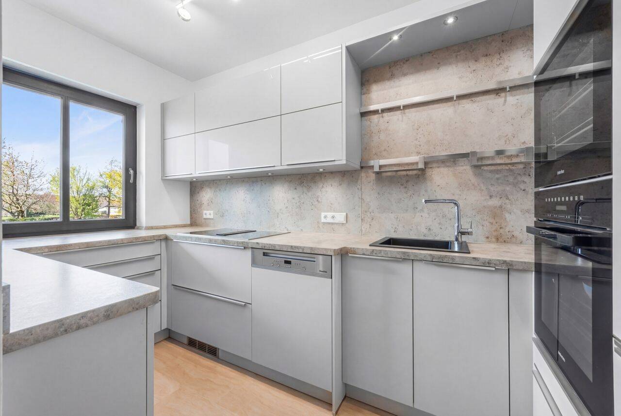 Stilvolle 4 Zimmer Maisonettewohnung mit Dachterrasse – 81739 München – Vorschaubild 4