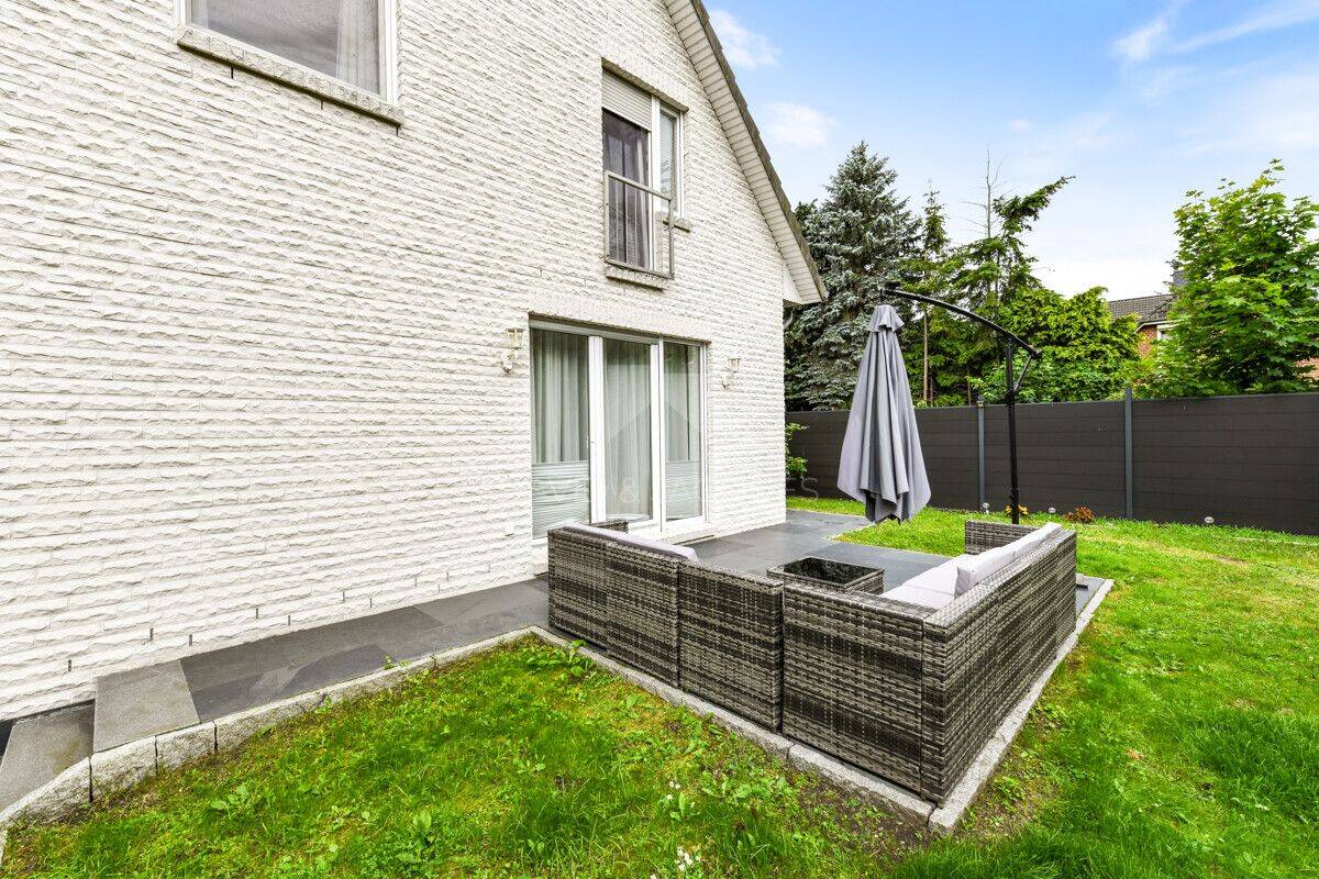 Moderne Doppelhaushälfte mit vielseitigem Raumangebot in Hamburg-Jenfeld! – 22045 Hamburg – Vorschaubild 3