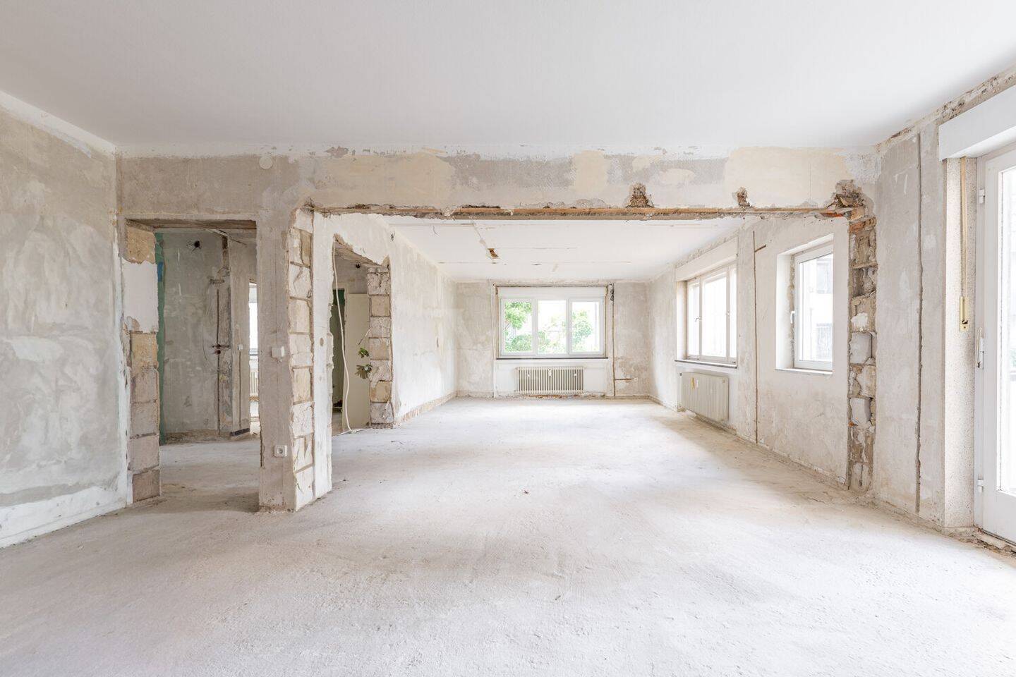 Familienfreundliche Doppelhaushälfte mit großem Grundstück und Potenzial Ruhige Stadtlage, viel Wohnraum und vielseitige Zukunftsperspektiven – 76131 Karlsruhe – Vorschaubild 3
