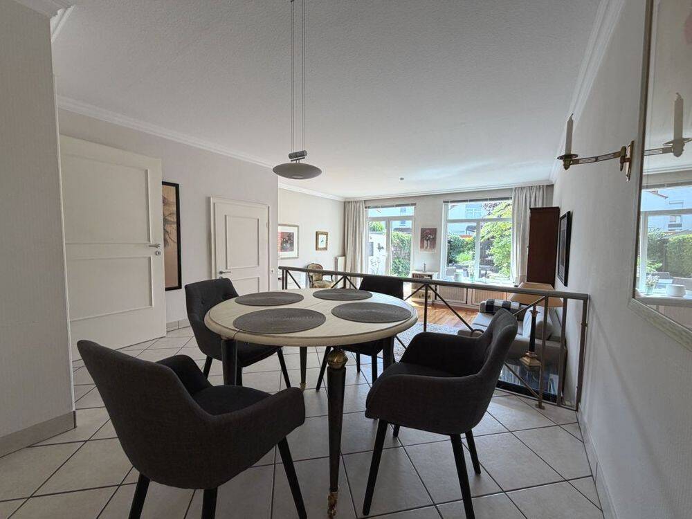 Umfangreich modernisiertes Reihenhaus mit viel Platz (inkl. Vollkeller), schönem Garten und Carport – 22393 Hamburg – Vorschaubild 4
