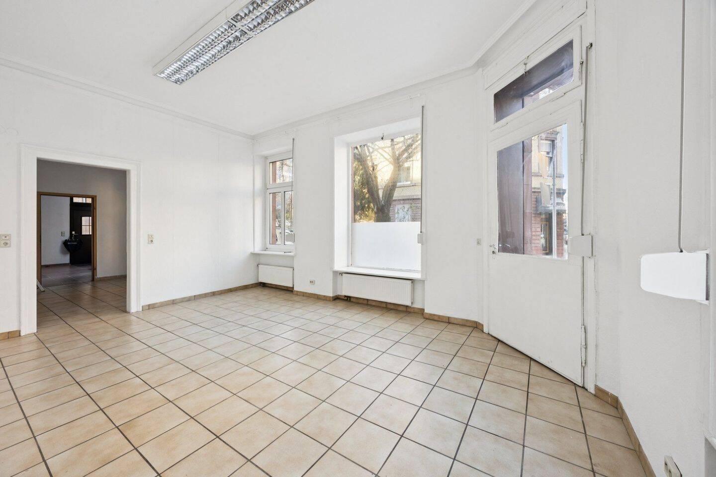 Viel Platz in bester Lage – 4-Zimmer-Erdgeschosswohnung – 70372 Stuttgart – Vorschaubild 3
