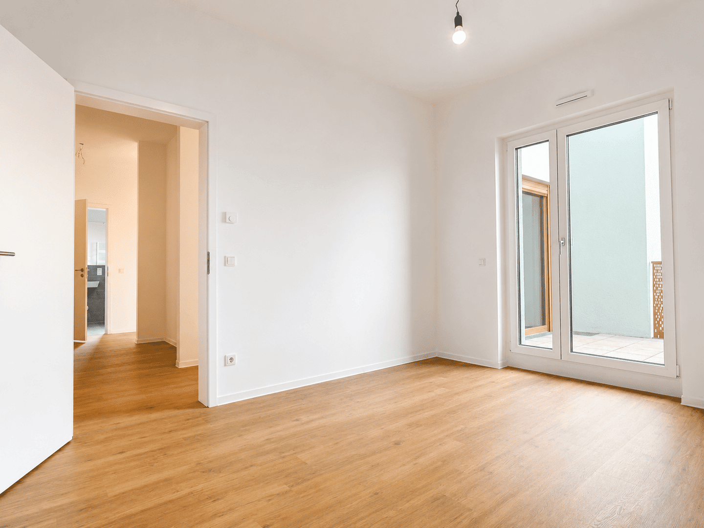 Domblick inklusive! | 2-Zimmer-Wohnung (Typ 4) mit Balkon und eigenem Keller – 50968 Köln – Vorschaubild 3