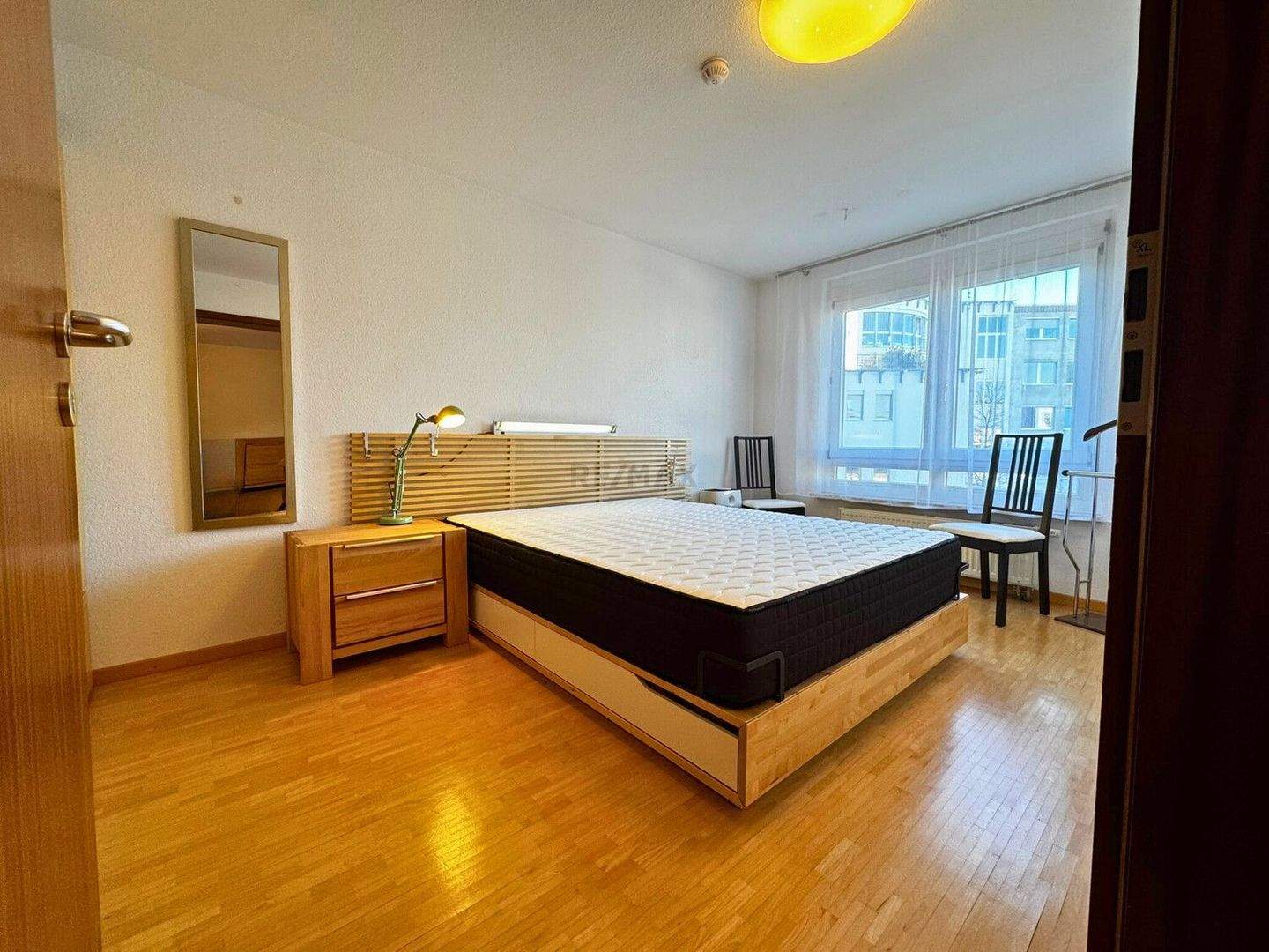 Möblierte Zwei Zimmer Wohnung mit Balkon und Stellplatz – 70372 Stuttgart – Vorschaubild 5