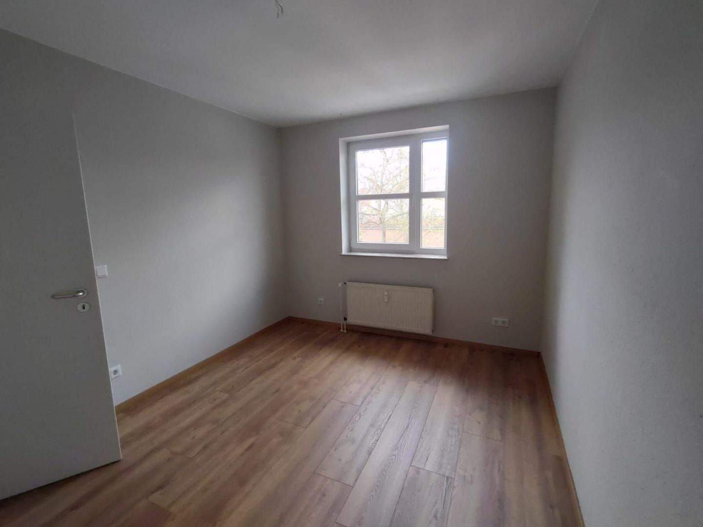 Charmante Maisonette mit Studio & Balkon – sofort bezugsbereit + Garage optional! – 30938 Burgwedel – Vorschaubild 3
