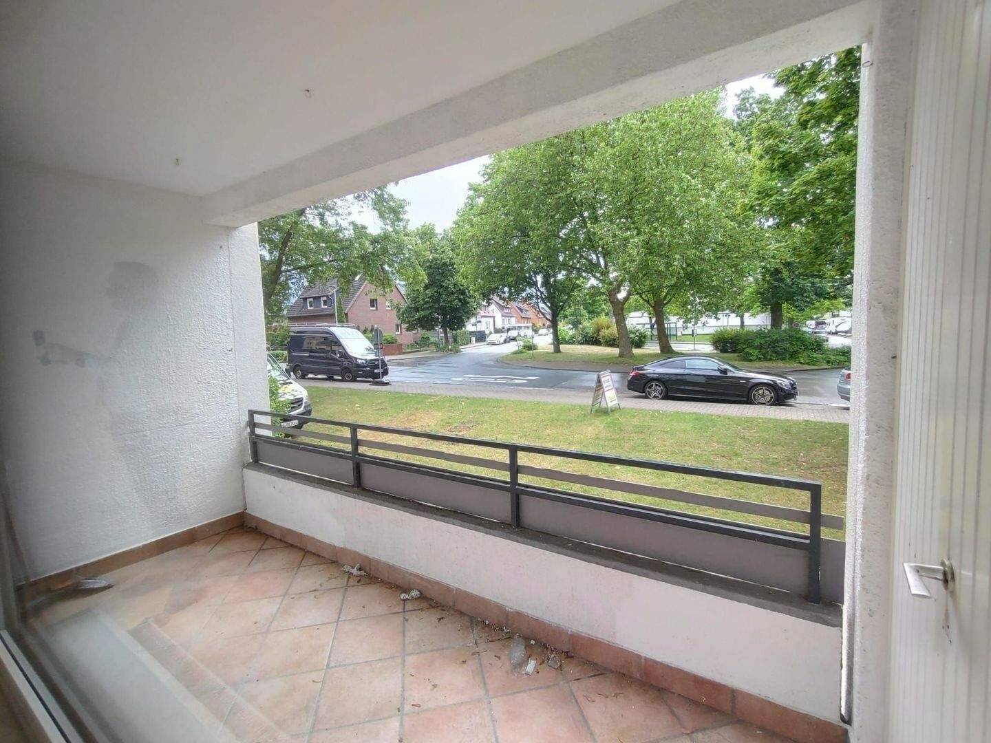 Frisch renovierte 3-Zimmer-Wohnung mit Balkon – sofort einziehen und wohlfühlen! – 30916 Isernhagen – Vorschaubild 4