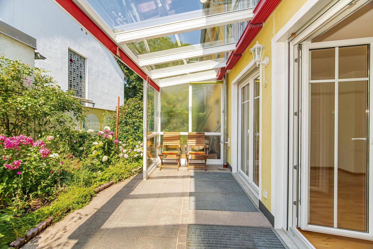 Sonniges Reihenmittelhaus mit Südterrasse, sofort bezugsfrei! – 81827 München – Vorschaubild 4