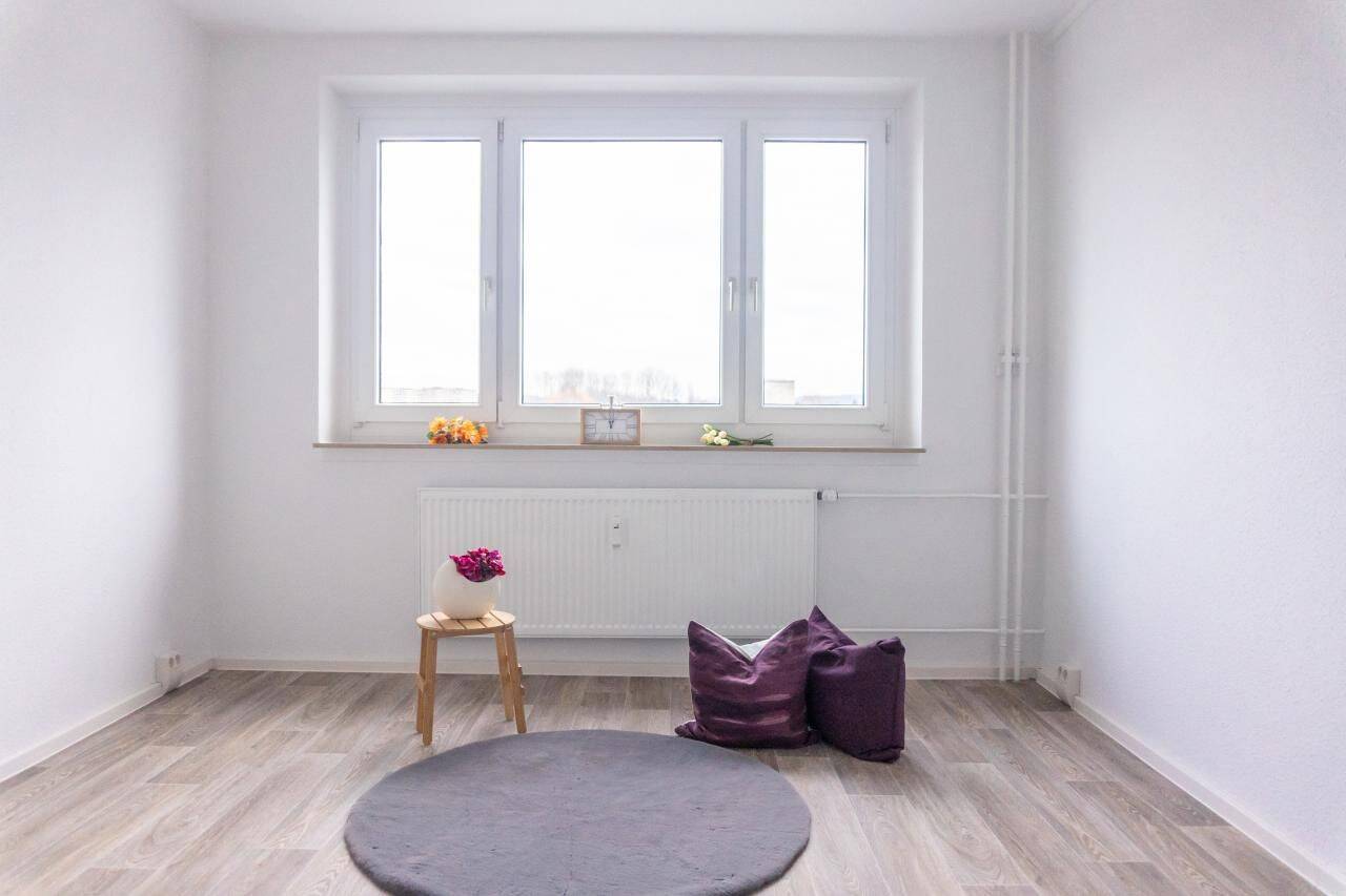 NEU sanierte Balkonwohnung in zentraler Lage – Chemnitz – Vorschaubild 3