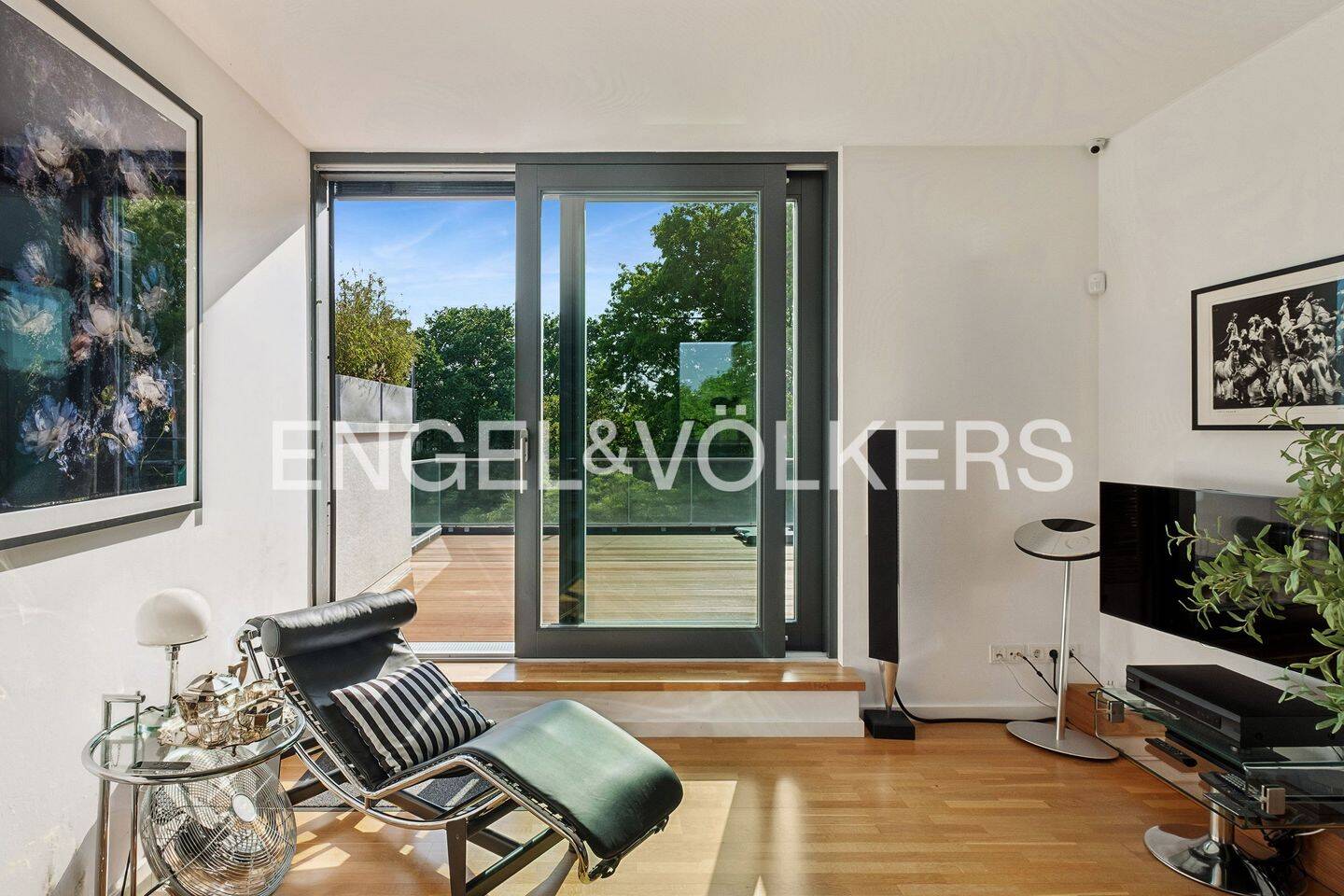 Licht und Eleganz – Großzügiges Wohnen in der Endetage! – 22297 Hamburg – Vorschaubild 4