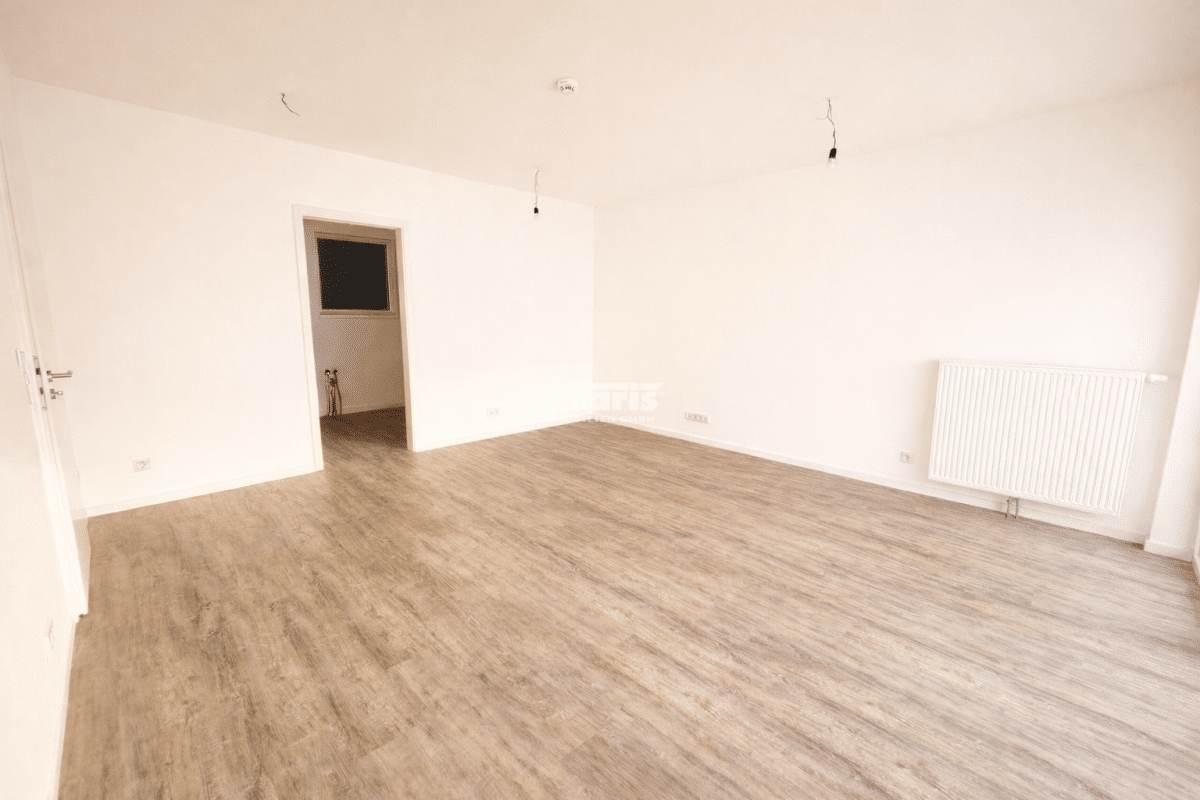 antaris Immobilien GmbH **Perfekt geschnittene 3-Raum-Wohnung mit Balkon & Tiefgarage** – 99085 Erfurt – Vorschaubild 3