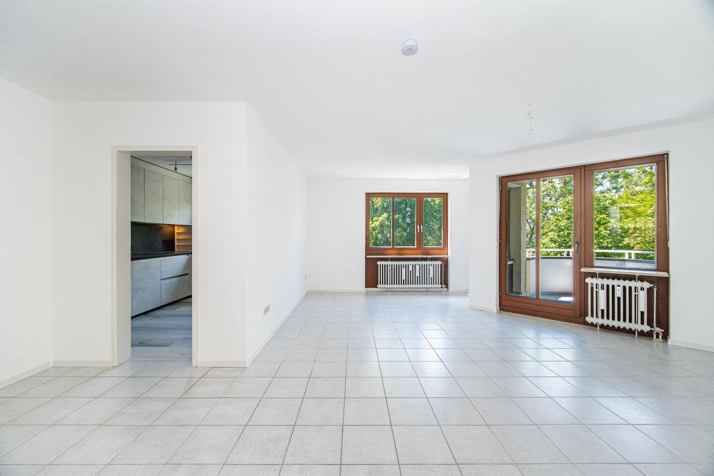 Obersendling – Charmante 2,5-Zimmer-Wohnung mit Balkon und viel Stauraum – 81379 München – Vorschaubild 3