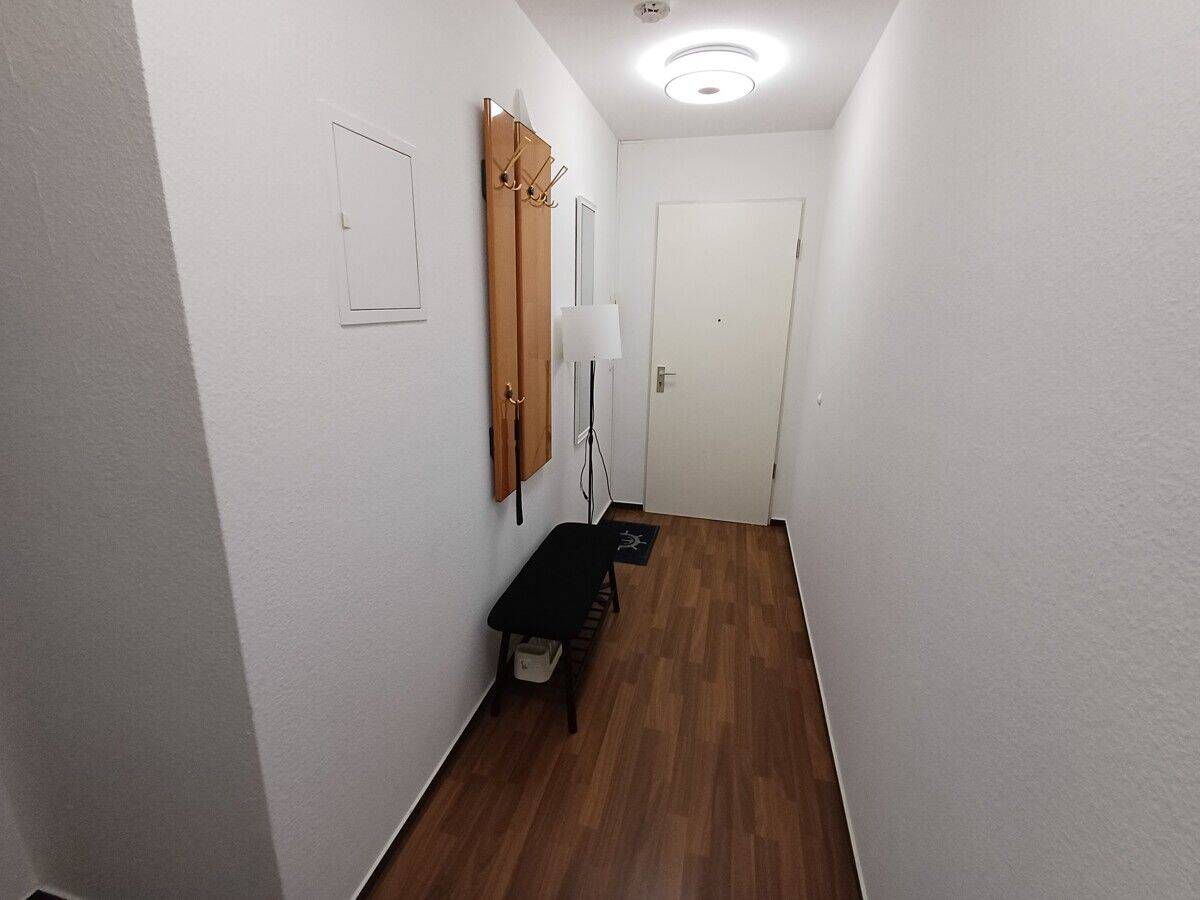 Möblierte 2 ZW im EG mit Terrasse & Tiefgarage befristet zu vermieten – OTTO STÖBEN GmbH – 24103 Kiel – Vorschaubild 3