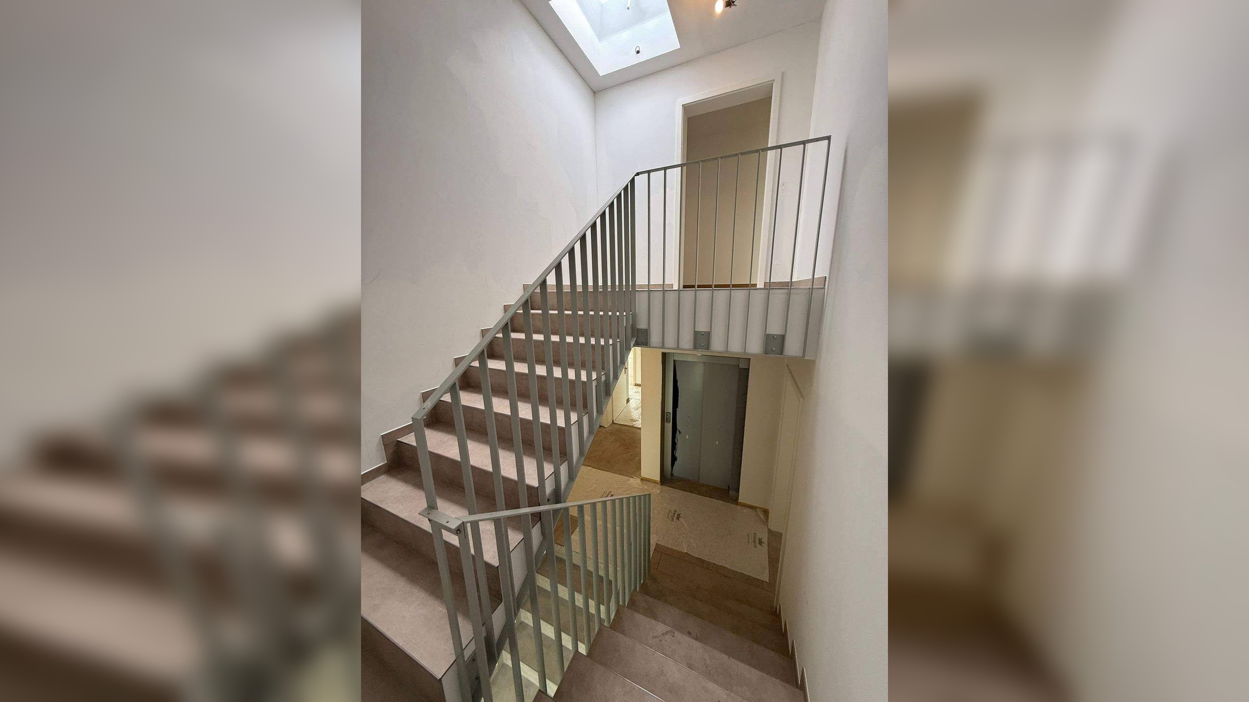 Exklusive 3,5-Zimmer-Dachgeschosswohnung mit großer Dachterrasse in Dresden-Klotzsche – 1109 Dresden – Vorschaubild 3
