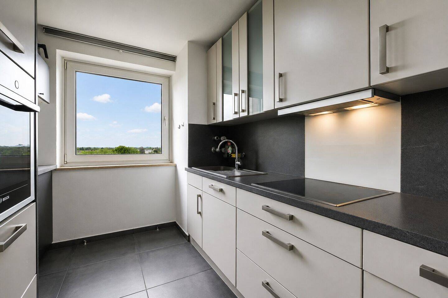 AIGNER- Attraktive 3-Zimmer-Wohnung mit Wintergarten und Seeblick in Feldmoching – 80995 München – Vorschaubild 3