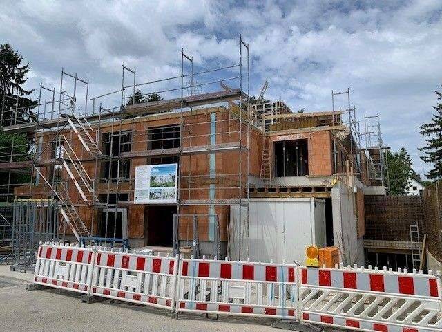 Bezug in 2026! keine Vorfinanzierung! Neubauprojekt: 3-Zimmer-Whg. (Nr.7) im 1. OG mit 20m² großer Sonnenterrasse in ruhiger grüner Lage. – 81825 München – Vorschaubild 3