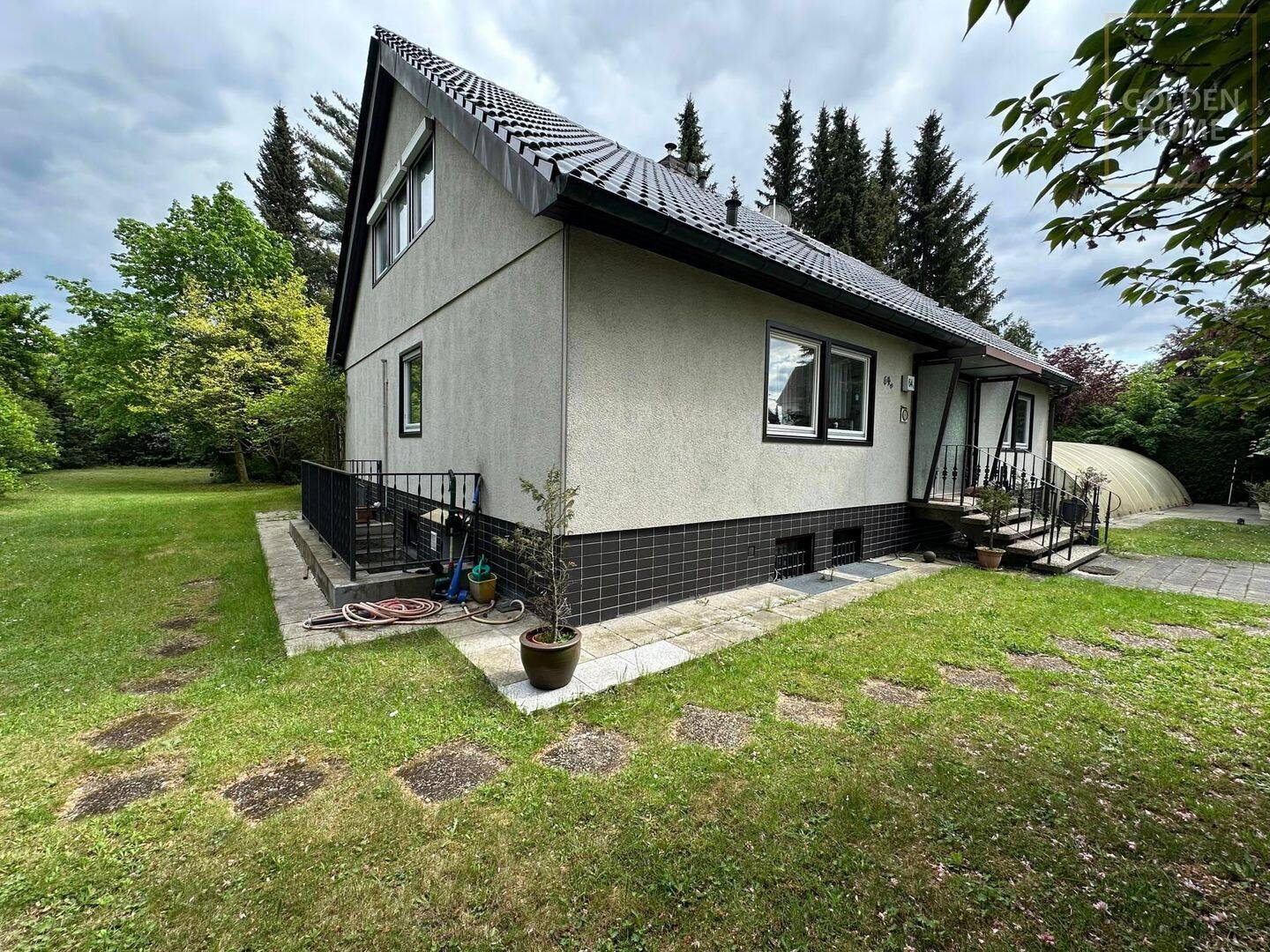 Viel Platz für die ganze Familie – Einfamilienhaus mit Pool und großem Garten – 13437 Berlin – Vorschaubild 3