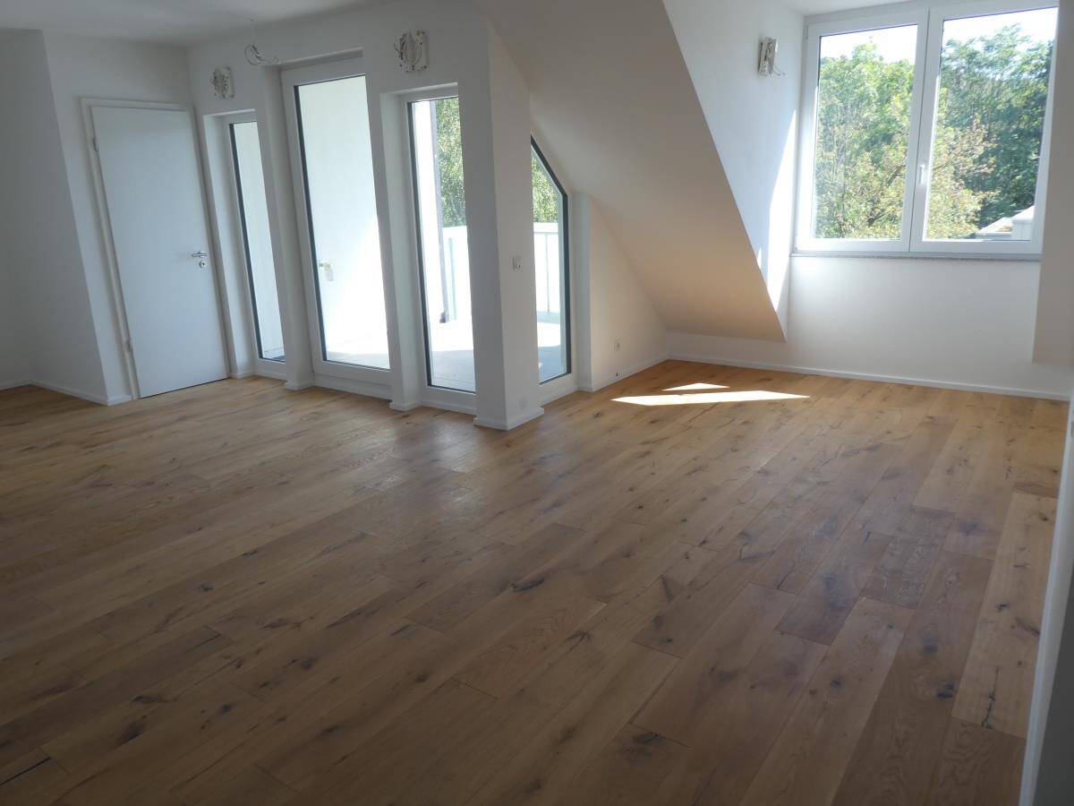 Neue Dachgeschosswohnung mit Flair im Energiesparhaus mit moderner Heiztechnik in Bonn – 53121 Bonn – Vorschaubild 4