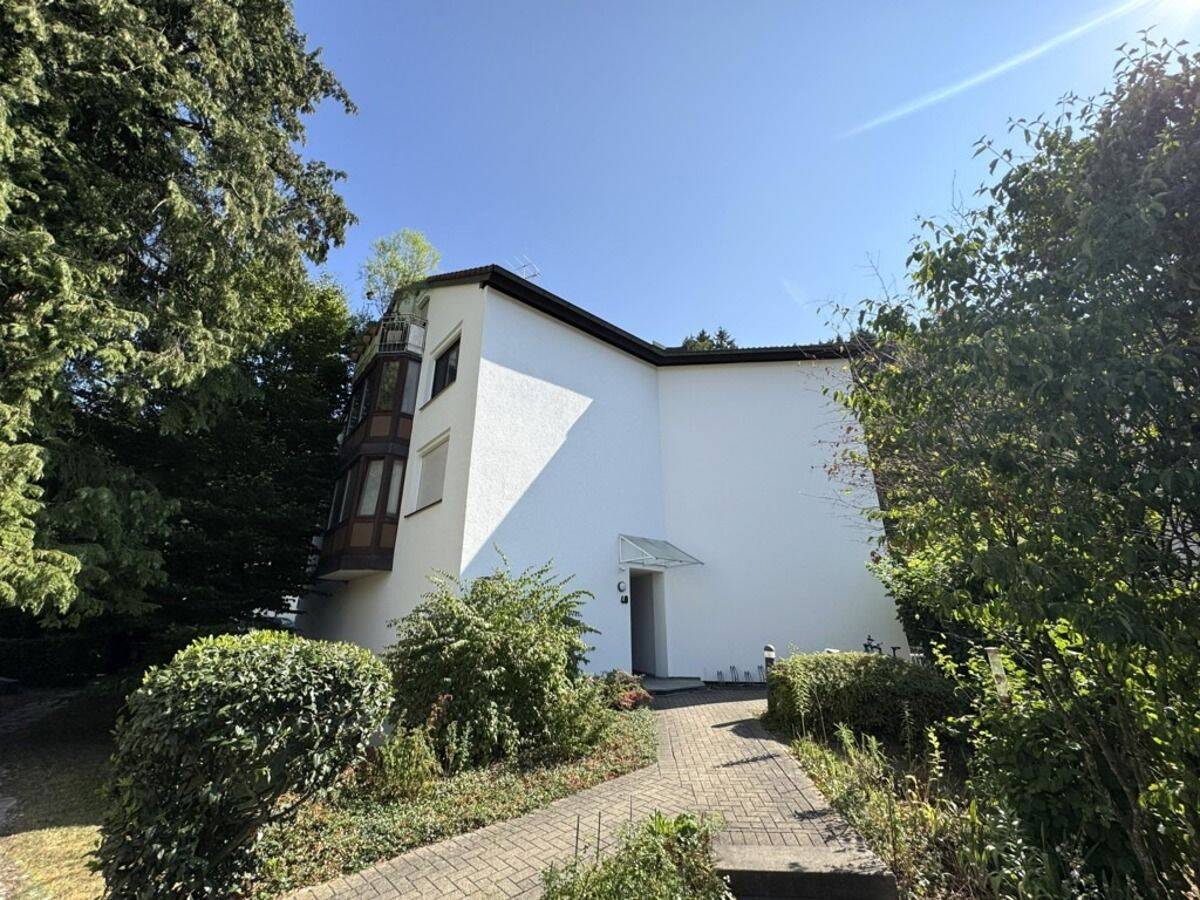 Lichtdurchfluteter, architektonisch stilvoll und modern gestalteter 2Zi.-Designwohntraum – 79117 Freiburg im Breisgau – Vorschaubild 3