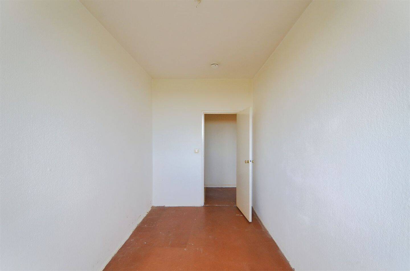 Sanierungsjuwel in zentraler Lage mit Weitblick und Balkon – 12101 Berlin – Vorschaubild 3