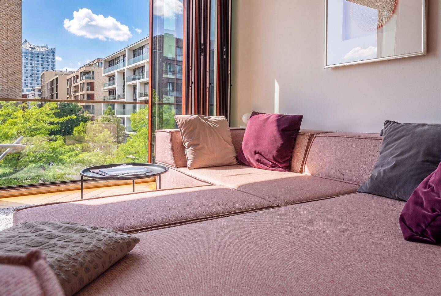 Zwischen Wasser und Elbphilharmonie – Exklusive 3-Zimmer-Wohnung in der HafenCity – 20457 Hamburg – Vorschaubild 3
