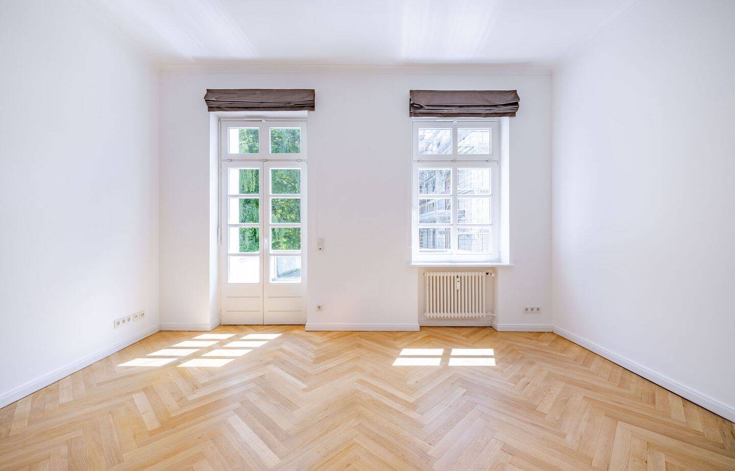 Moderne Wohnung mit großzügigem Südbalkon – 20149 Hamburg – Vorschaubild 3