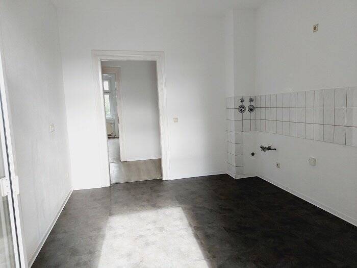 tolle 2 Raumwohnung mit Balkon ab November 2026 da! Besichtigungen jetzt! – Chemnitz – Vorschaubild 3