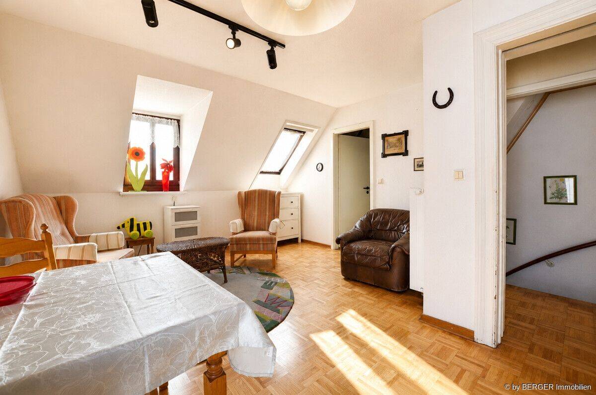 ZIETENVIERTEL in Walle – Altbremer Reihenhaus mit Vorgarten, Hof und positivem Bauvorbescheid – 28217 Bremen – Vorschaubild 4