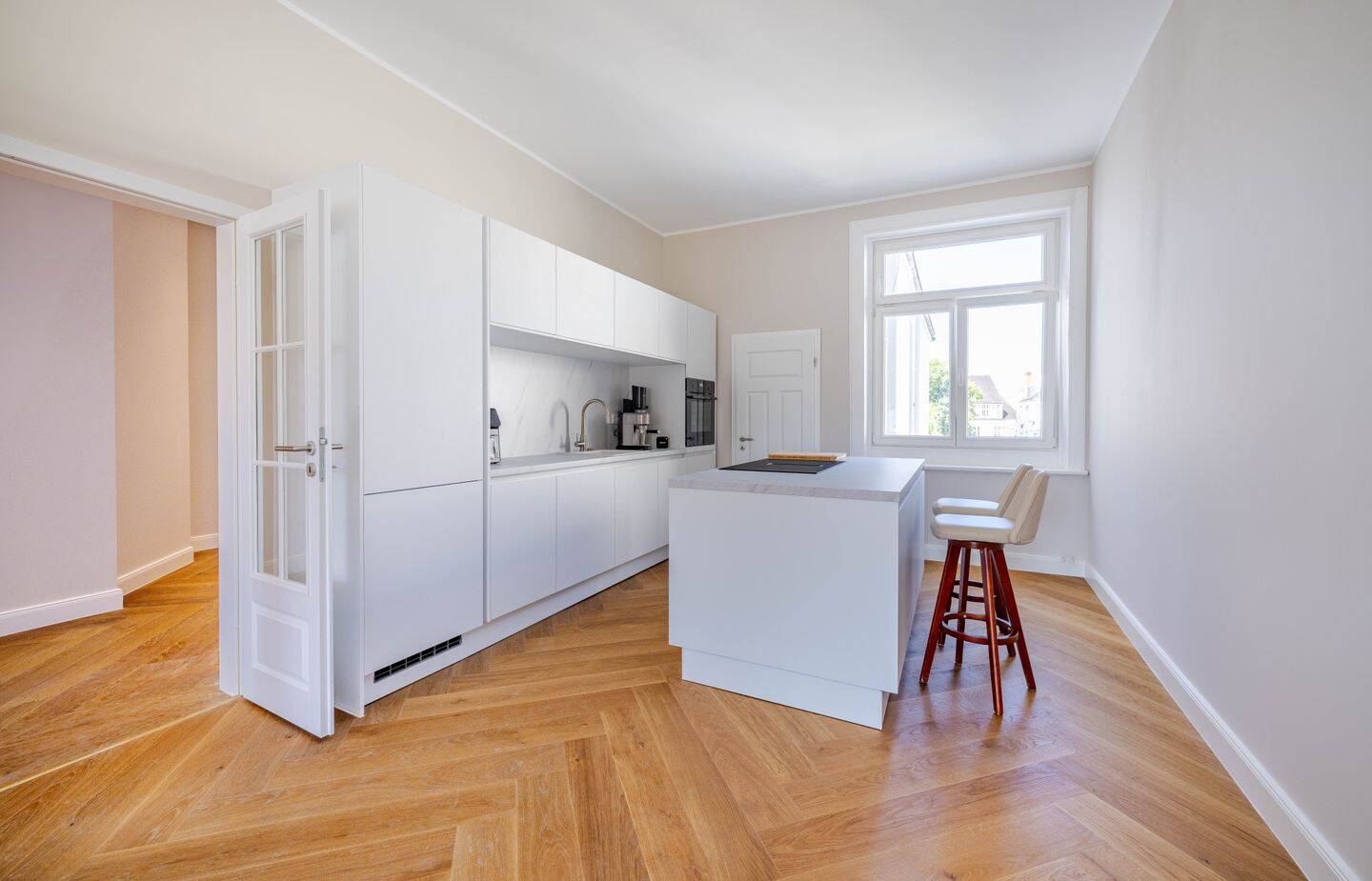 Stilvoll saniert. Großzügig gedacht. – 22299 Hamburg – Vorschaubild 3