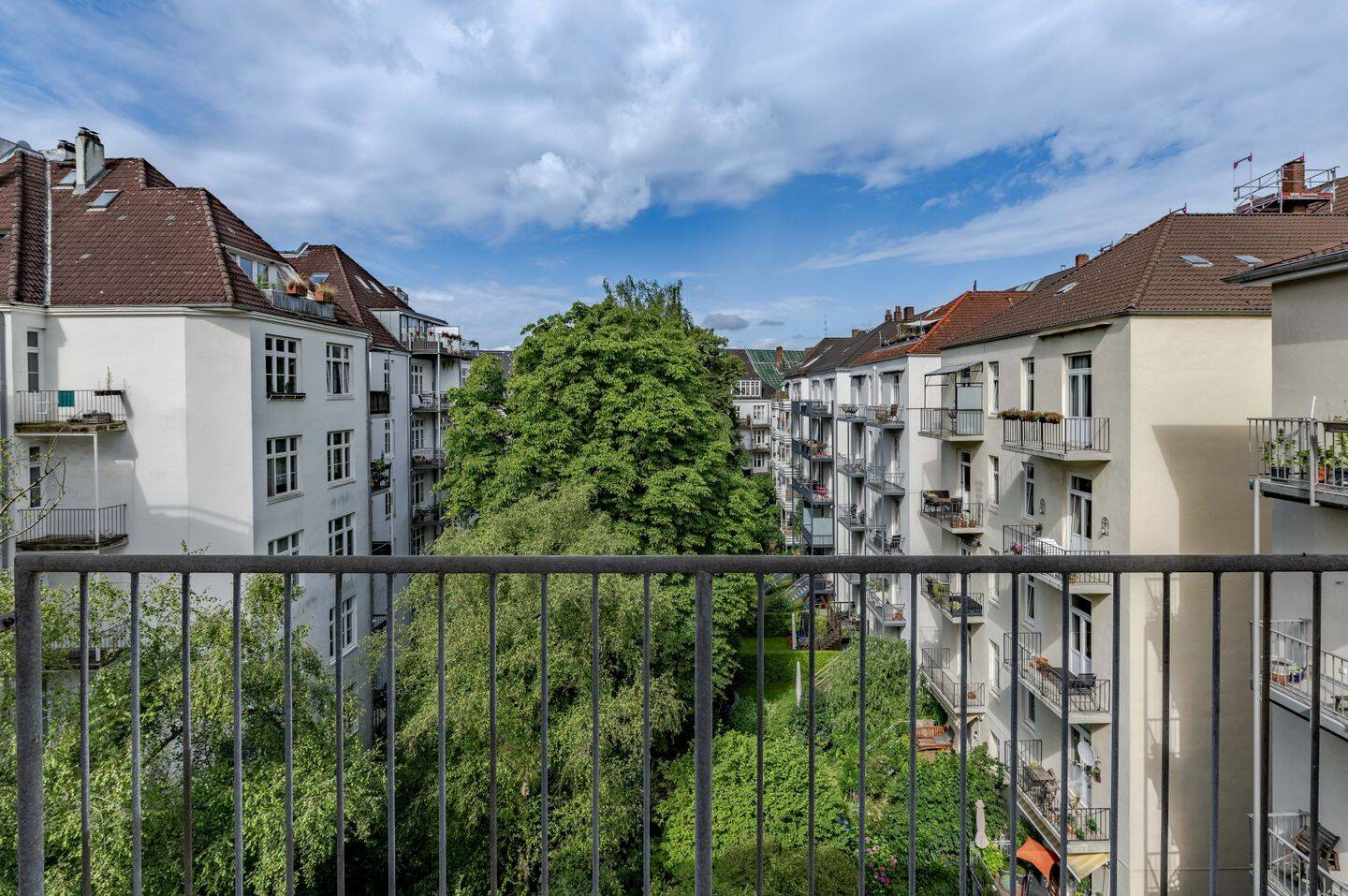 Stilvoll saniert. Großzügig gedacht. – 22299 Hamburg – Vorschaubild 4
