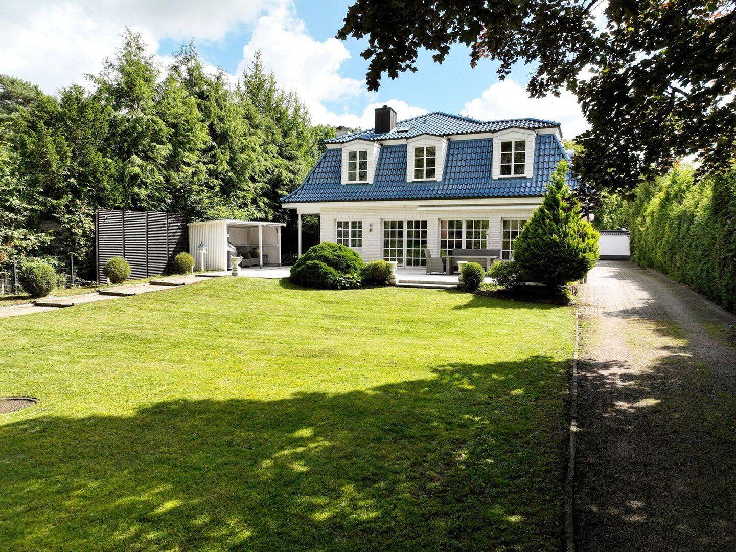 Exklusive Villa in Hamburg-Hohensasel – Eleganz, Privatsphäre & Lebensqualität – 22395 Hamburg – Vorschaubild 3