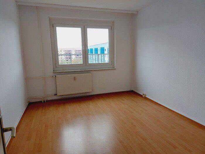 4 Raumwohnung im Dachgeschoss unweit vom Kulkwitzer See – 4207 Leipzig – Vorschaubild 3