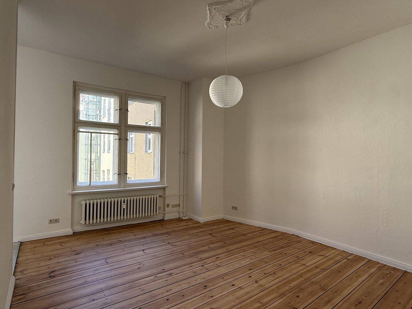 Helle bezugsfreie 1-Zimmer Altbauwohnung in der Nähe vom Schlosse Charlottenburg (provisionsfrei) – 10589 Berlin – Vorschaubild 3