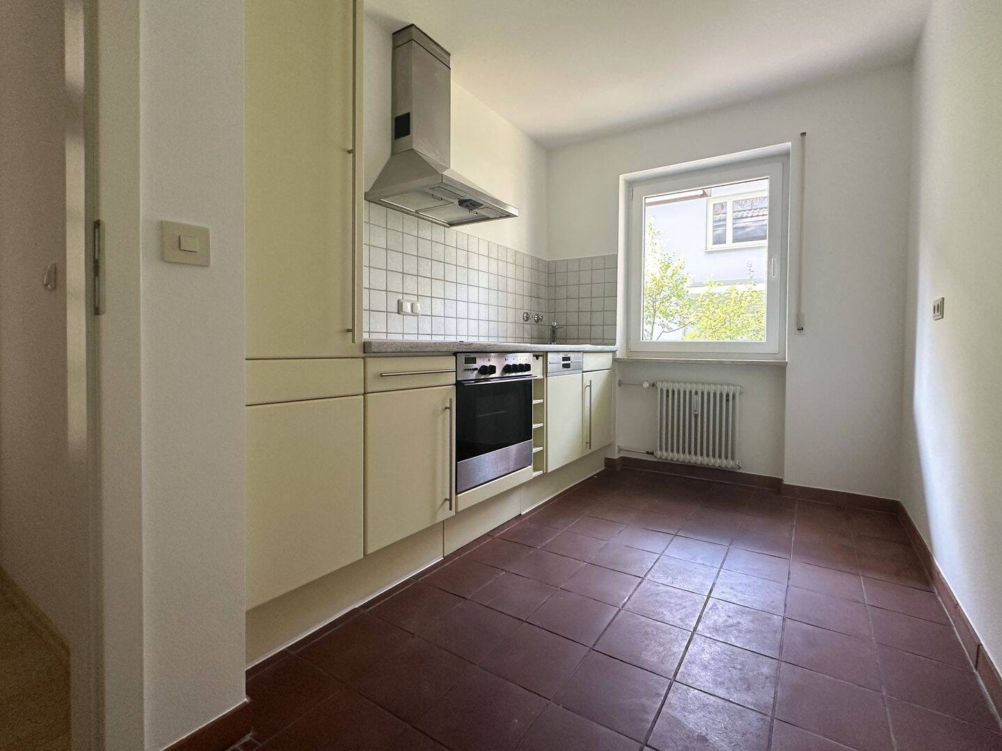 Gartenliebhaber – helle EG-Wohnung mit Hobbyraum in Pasing – 81245 München – Vorschaubild 3