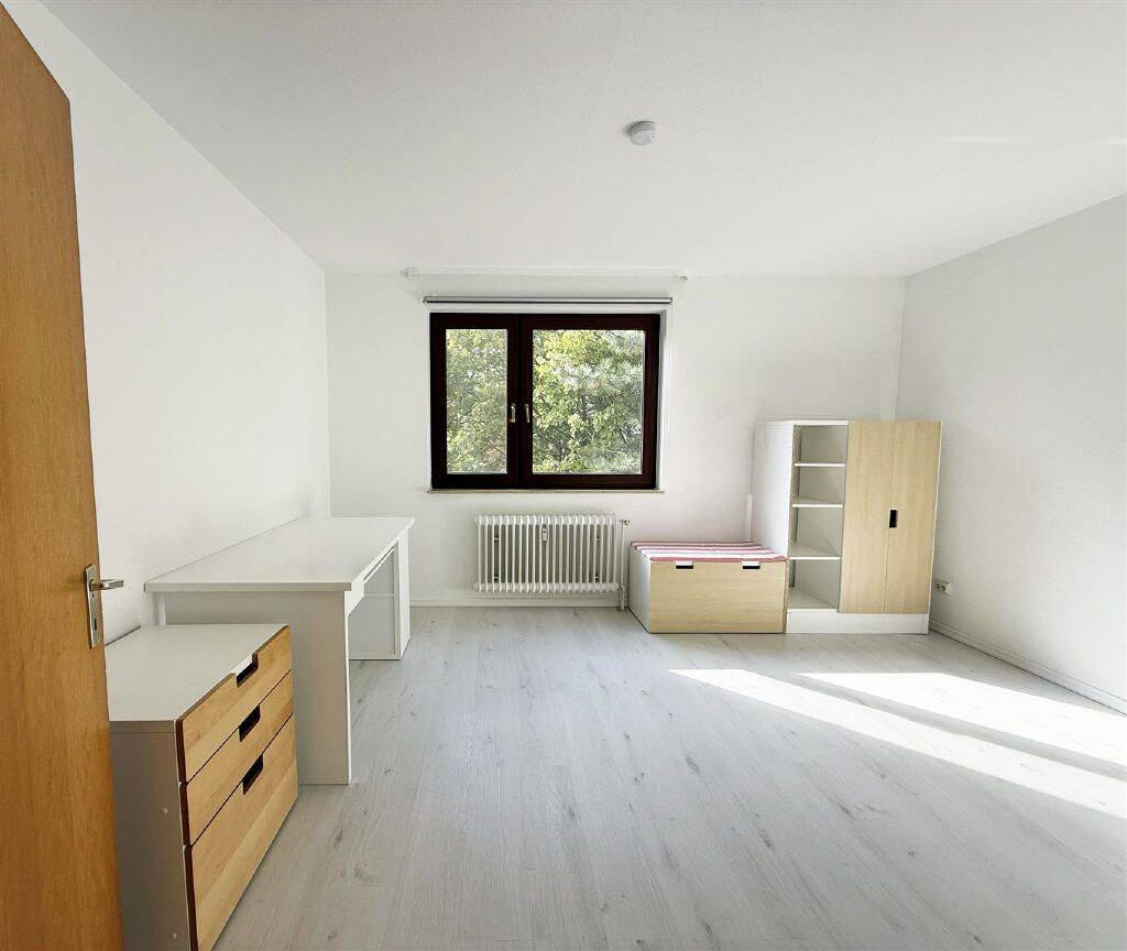 Wiesbaden-Delkenheim: Großzügige 2 ZKB  mit Wohnküche, Loggia und Aufzug – 65205 Wiesbaden – Vorschaubild 3