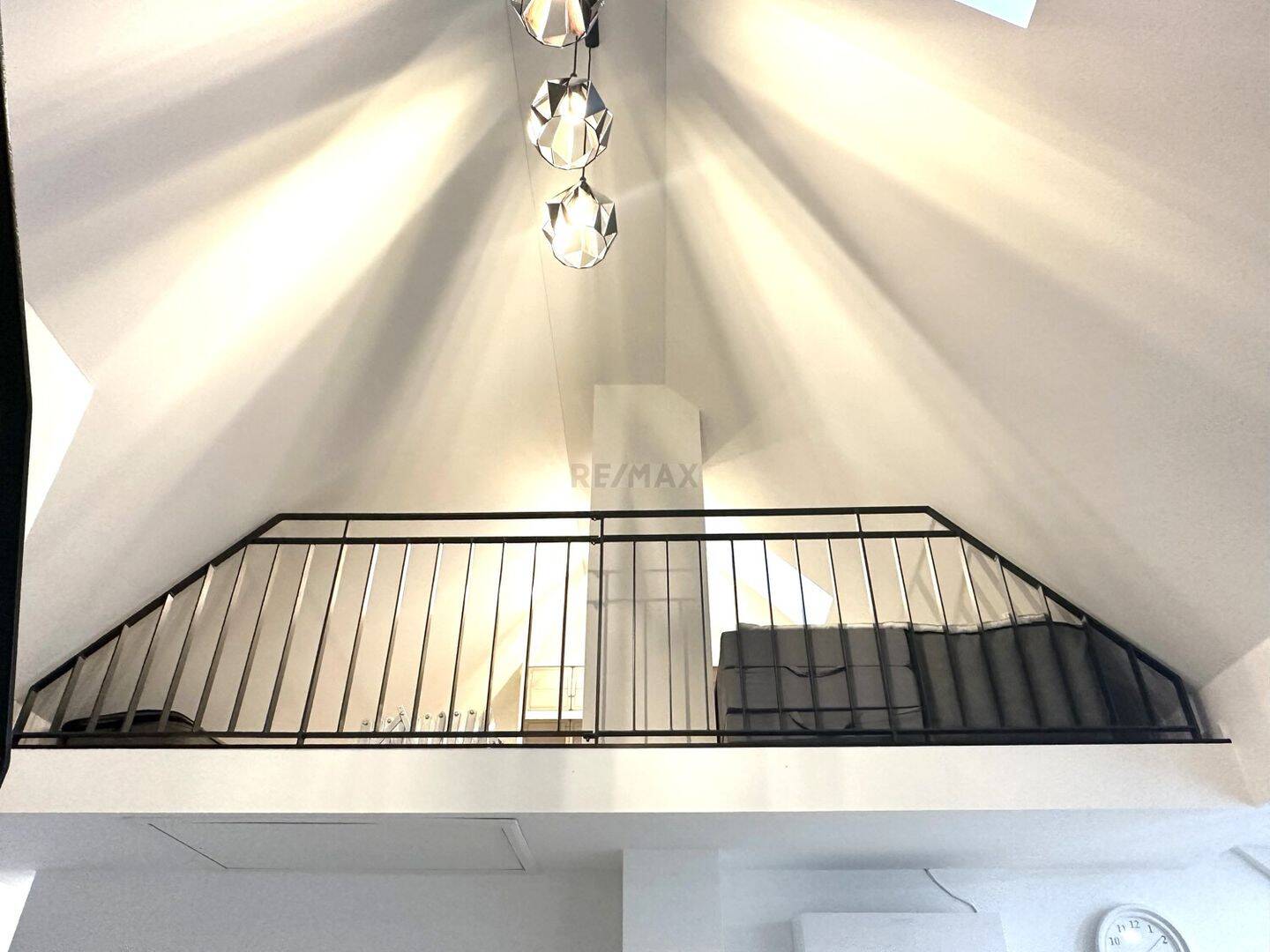 WOW! Stilvoll sanierte Dachgeschosswohnung mit Balkon & moderner Energietechnik – 70435 Stuttgart – Vorschaubild 5