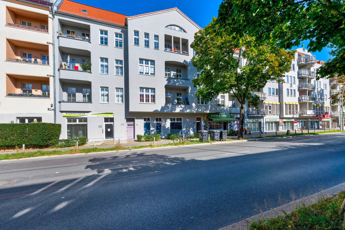 Bezugsfreie 2-Zimmer-Wohnung mit Altbau-Flair und modernem Tageslicht-Badezimmer, jetzt besichtigen – 13086 Berlin – Vorschaubild 5