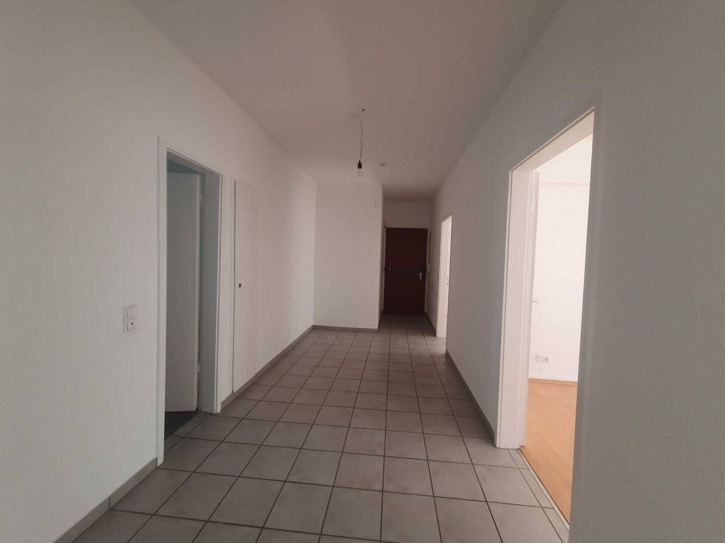 Modernisierte 3-Zimmer-Wohnung mit Wintergarten und Wannenbad in Köln-Mülheim – 51065 Köln – Vorschaubild 6