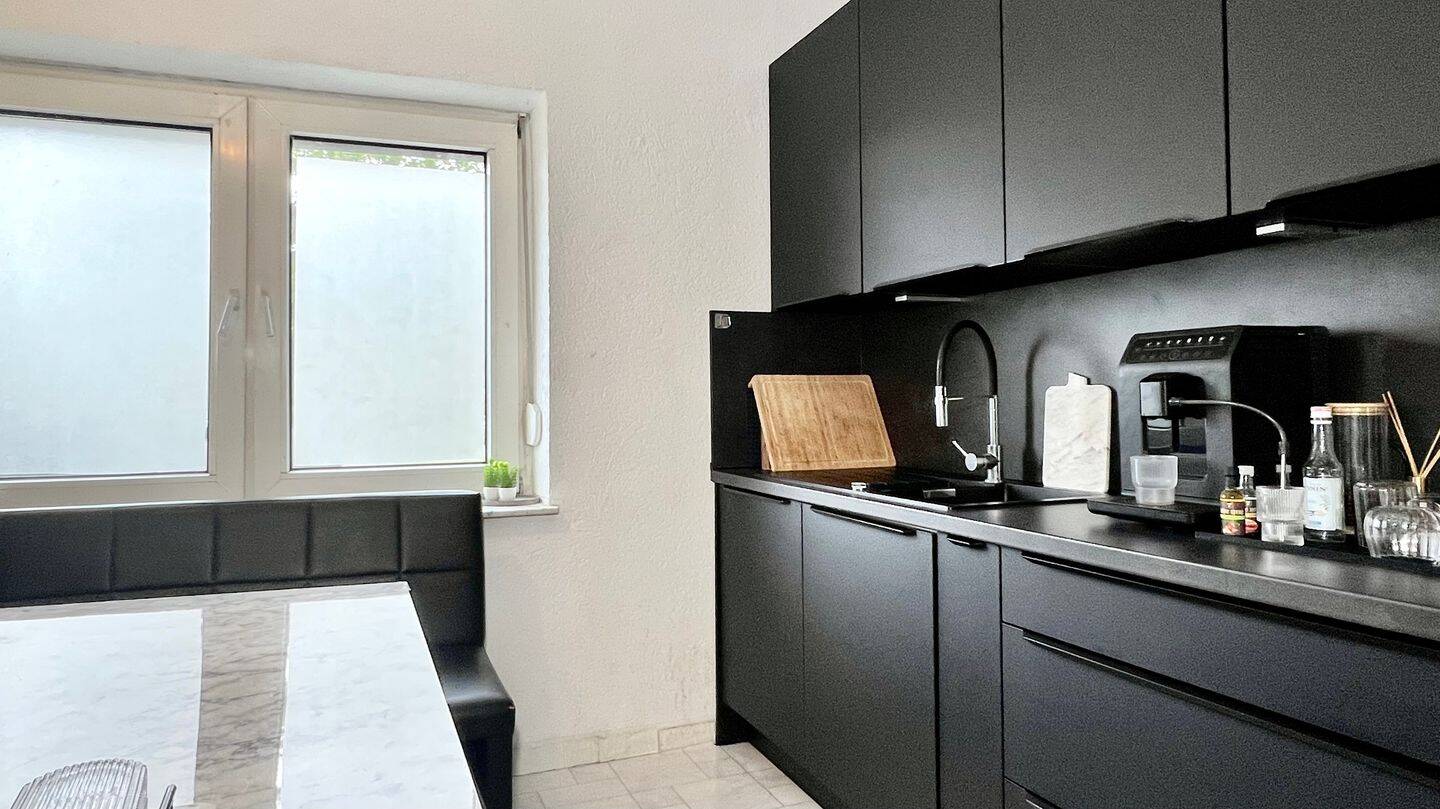 „Haus im Haus“ Familientraum mit Garten, Pool, Sauna und Garage in Oberhausen – 46049 Oberhausen – Vorschaubild 4