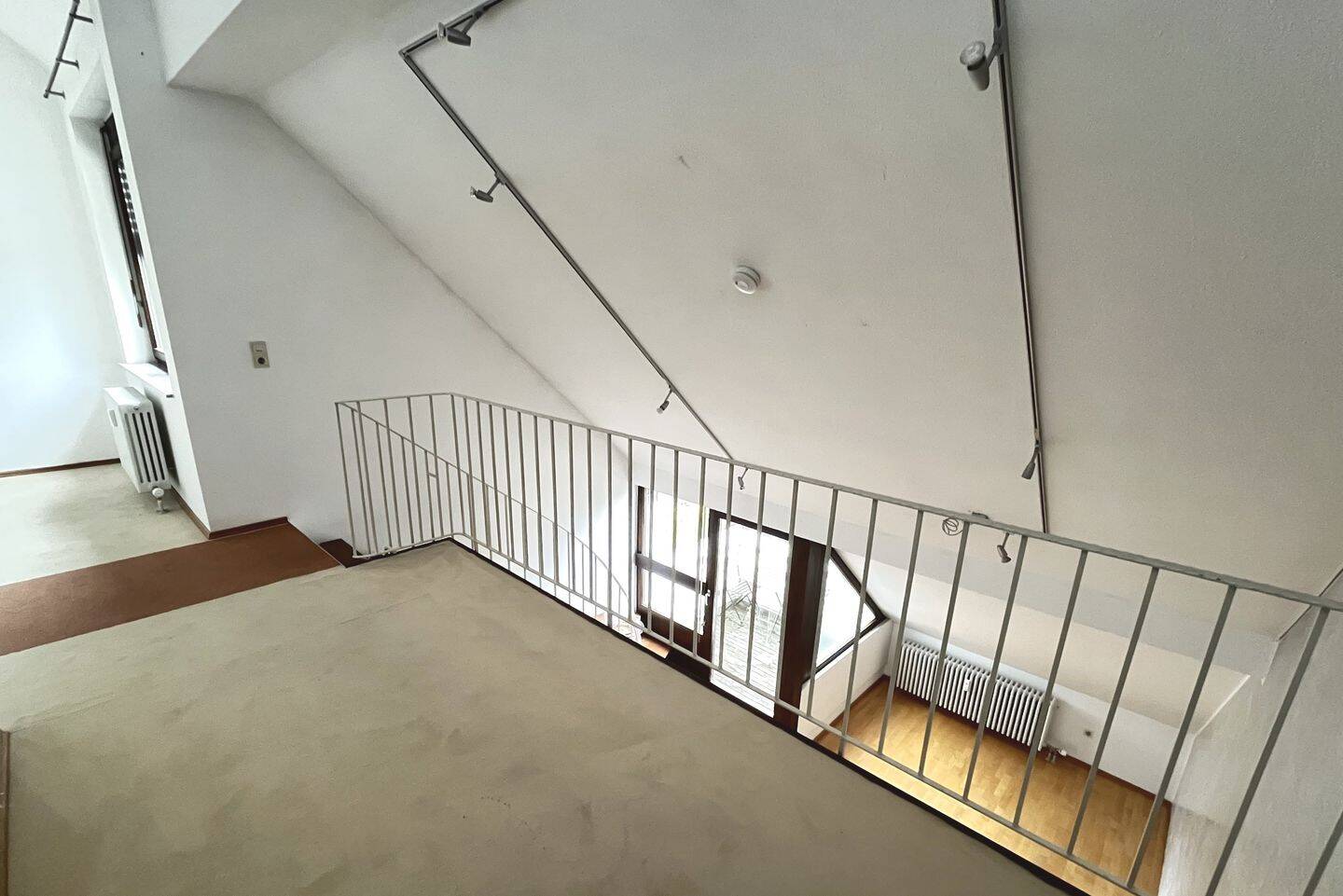 Attraktive Maisonette mit Balkon und TG-Stellplatz – 70435 Stuttgart – Vorschaubild 4