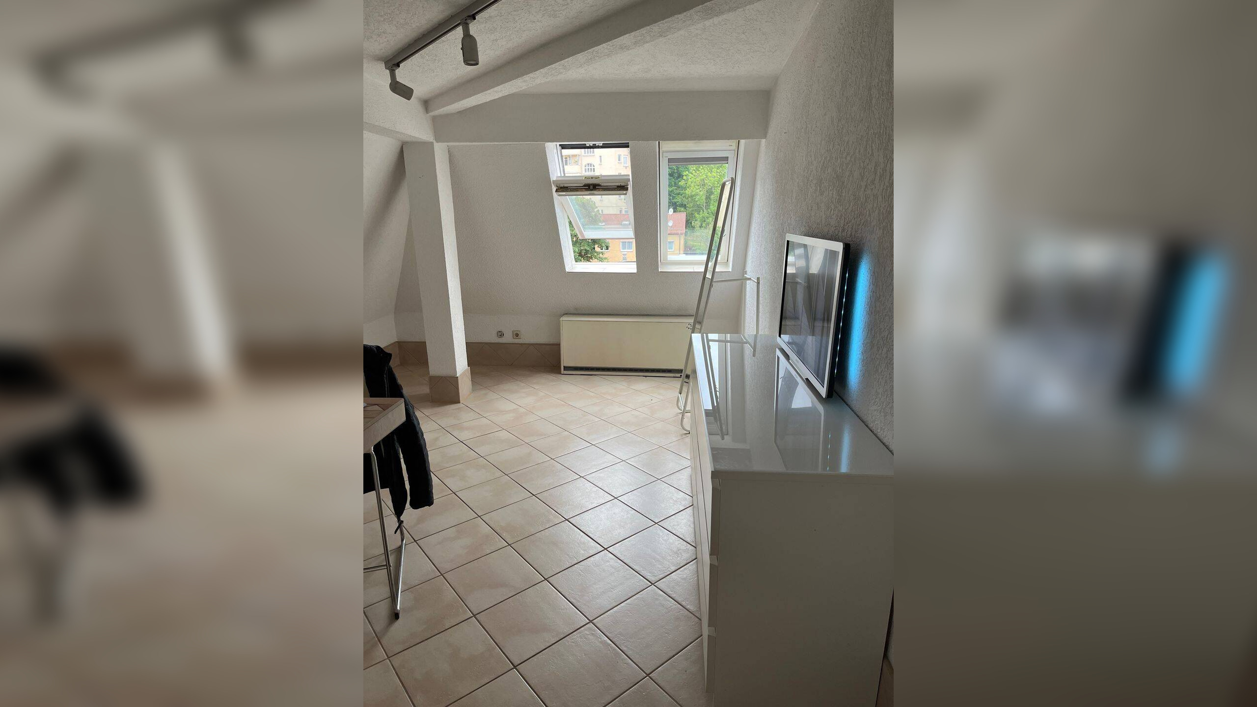 Helle 2 Zimmer DG Wohnung – 70186 Stuttgart – Vorschaubild 3