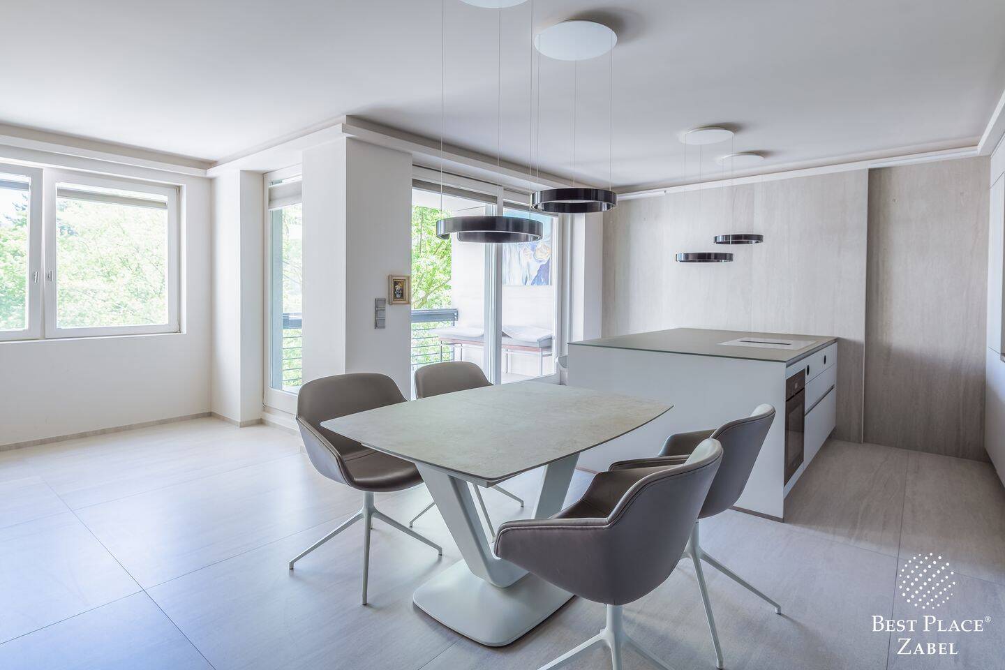 Architektonisch kuratiert: Luxuswohnung mit Loggia nahe Viktoria-Luise-Platz – 10777 Berlin – Vorschaubild 3
