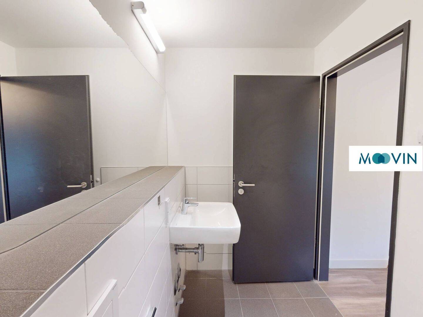 URBAN BASE: Vollmöbliertes 2-Zimmer-Apartment mit EBK, ALL-IN-MIETE, UVM. im Wiesbadener Stadtzentrum – 65189 Wiesbaden – Vorschaubild 10