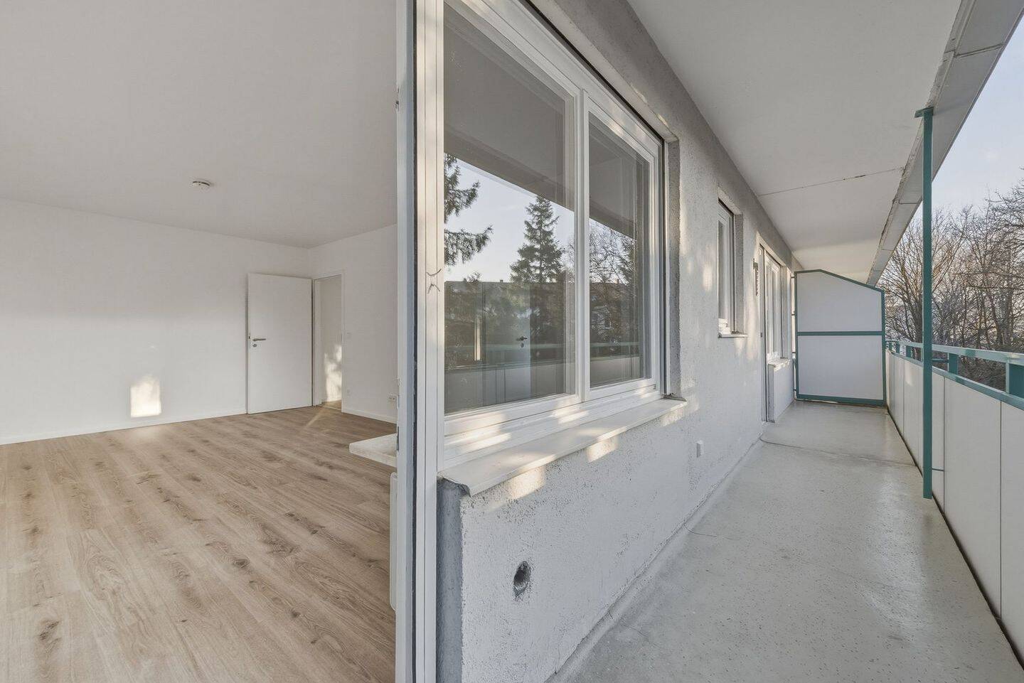 Modernes Ambiente, lichtdurchflutet und hochwertig renoviert: 2-Zimmer-Wohnung in München-Moosach! – 80992 München – Vorschaubild 11