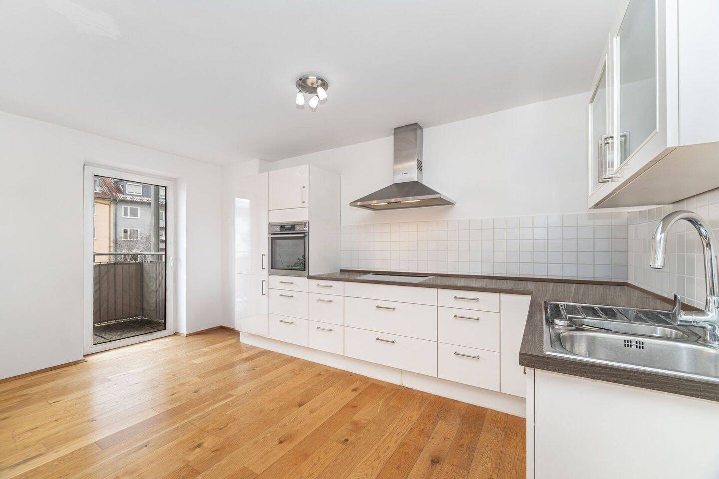 Großzügigkeit trifft Prestige: Vermietetes Juwel im 5. Stock im Lehel – 80538 München – Vorschaubild 4