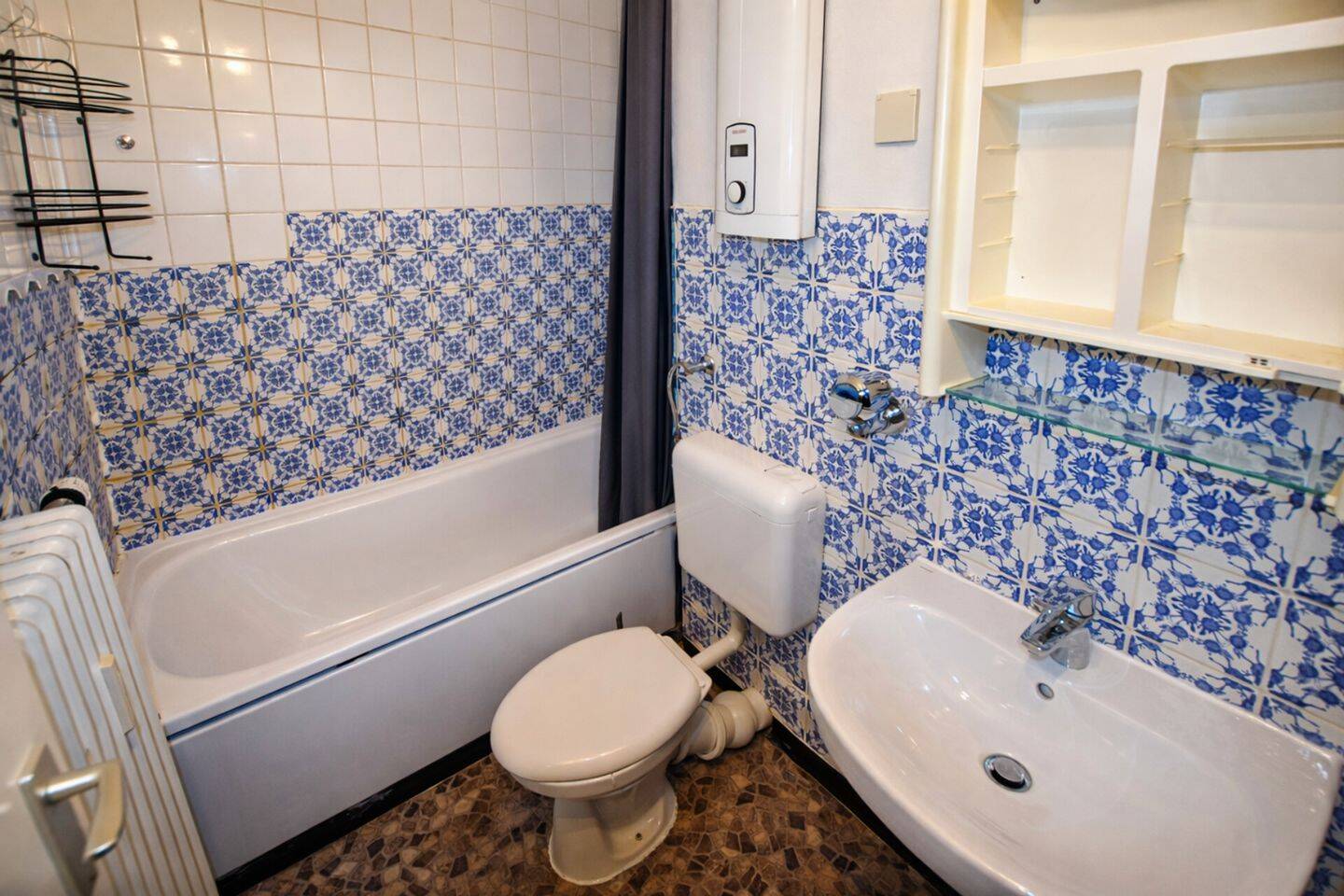 Tolles Apartment mit Schlafbereich und TG-Stellplatz – 53117 Bonn – Vorschaubild 4