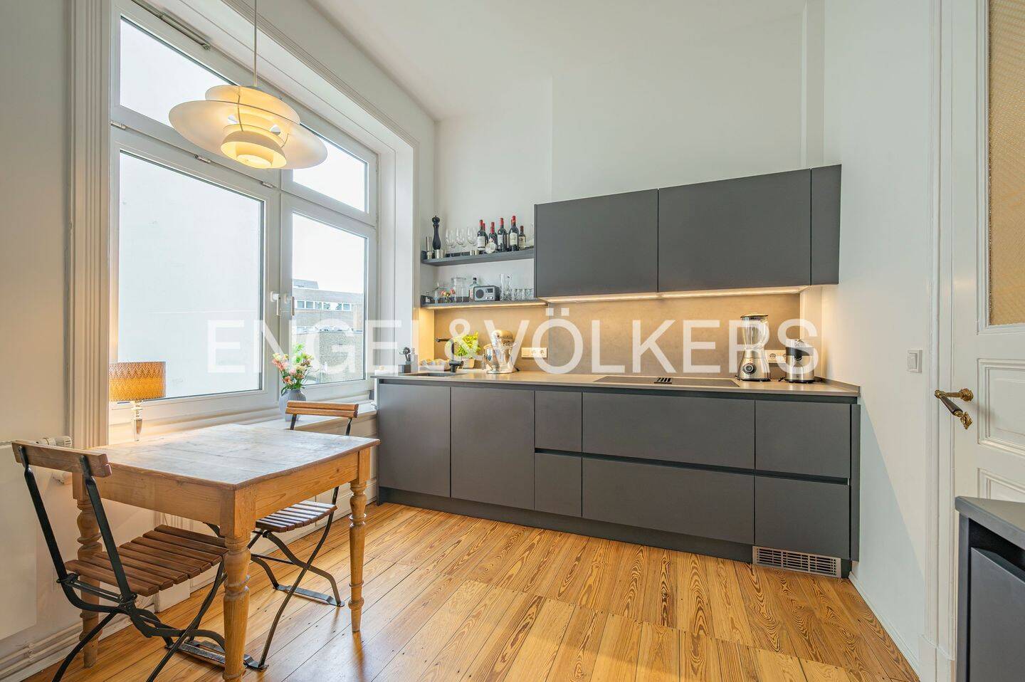 Wohnen mit Stil: Modernisierter Altbau im Lehmweg. – 20251 Hamburg – Vorschaubild 3