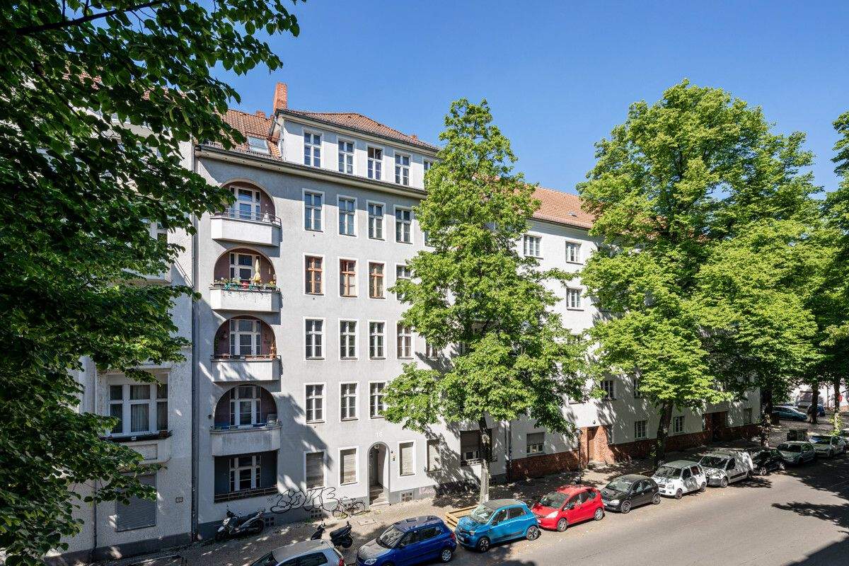 Investieren im Szenekiez: Solide vermietetes Gründerzeit-Investment im Schillerkiez – 12049 Berlin – Vorschaubild 3