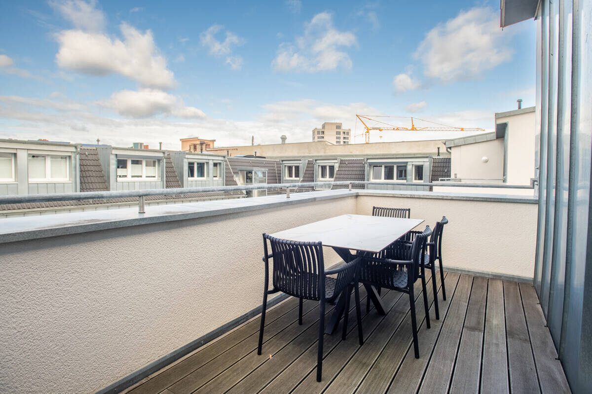 Eleganz über den Dächern Charlottenburgs: Exklusives Penthouse mit 2 Dachterrassen & Loft-Feeling – 10711 Berlin – Vorschaubild 4