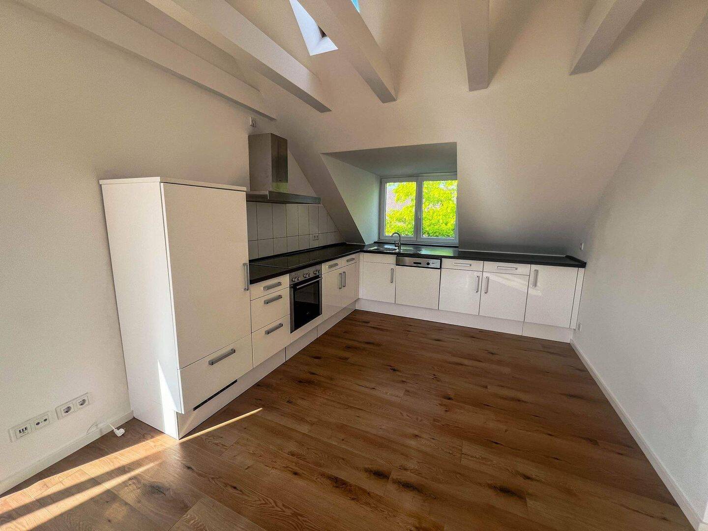Giesing, Erstbezug, 4-Zi.-Dachterr-whg. 85qm Westlage freie Sicht neuer Preis nur 630000,- – 81549 München – Vorschaubild 5