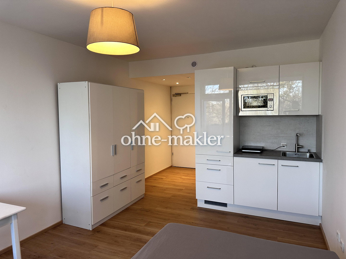 Münchner Süden Helle Wohnung mit Balkon & Balkon – Kreuzhofstr. 10, 81476 München – Vorschaubild 3